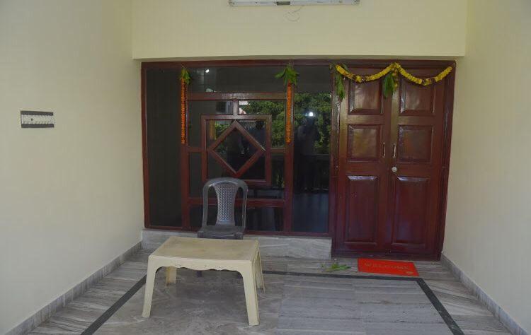 Padmavathi Family Guest House فيساخاباتنام المظهر الخارجي الصورة